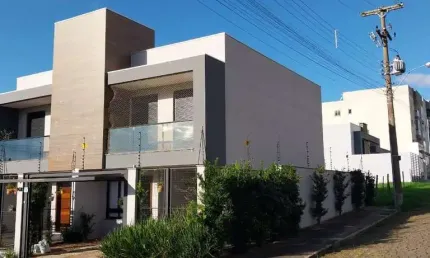 Casa com 3 quartos à venda na Nossa Senhora da Saúde, Caxias do Sul 