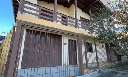 Casa com 5 quartos à venda no Diamantino, Caxias do Sul 