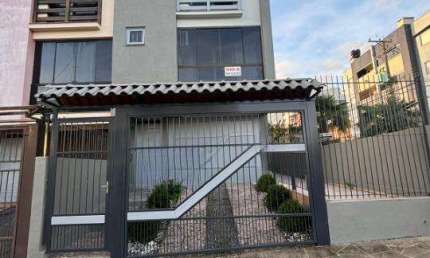 Casa com 2 quartos para alugar na Ana Rech, Caxias do Sul 