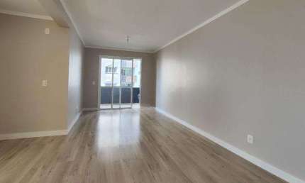 Apartamento com 3 quartos para alugar no Panazzolo, Caxias do Sul 