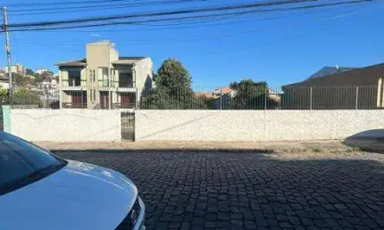 Terreno à venda no Medianeira, Caxias do Sul 