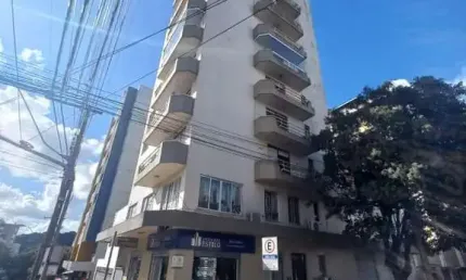 Apartamento com 3 quartos para alugar no Centro, Caxias do Sul 