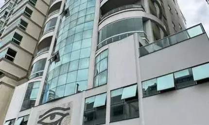 Apartamento com 4 quartos à venda na Rua 137, Meia Praia, Itapema