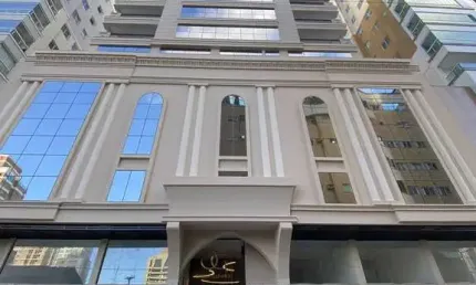M488 - Edifício Ópera Garnier apartamento em Itapema