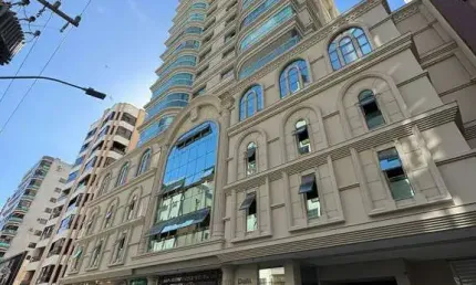 Apartamento com 4 quartos à venda na Rua 137, Meia Praia, Itapema