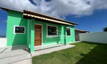 Casa com 2 dormitórios à venda, 80 m² por R$ 385.000,00 - Jacaroá - Maricá/RJ