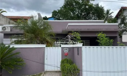 Casa com 3 dormitórios à venda, 110 m² por R$ 600.000,00 - Condado de Maricá - Maricá/RJ