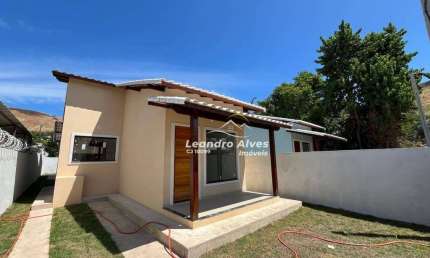 Casa com 3 dormitórios à venda, 98 m² por R$ 390.000,00 - São José do Imbassaí - Maricá/RJ
