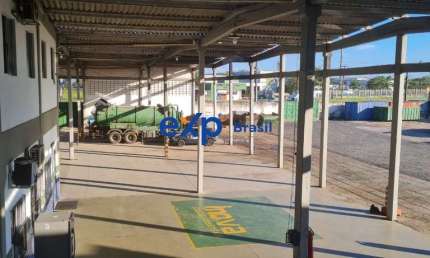 Galpão para Aluguel em Poloplast Camaçari   400m² de Galpão
