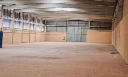 Oportunidade Rara: Galpão Industrial de 3.837,77m² no PoloPlast