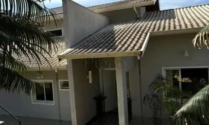 Casa à venda com 4 suítes no Condomínio Estância Marambaia, Vinhedo.