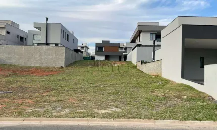 Terreno à venda com 420 m² no Residencial Arborais, Campinas.