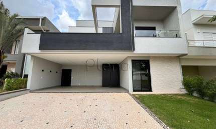 Casa à venda em Paulínia, Parque Brasil 500, com 4 quartos, com 272.46 m²