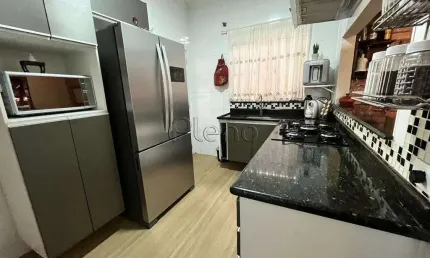 Casa à venda em Paulínia, Santa Cecília, com 3 quartos, com 266 m²