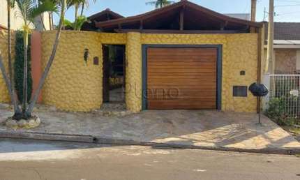 Casa à venda em Paulínia, Jardim Ypê, com 2 quartos, com 324 m²