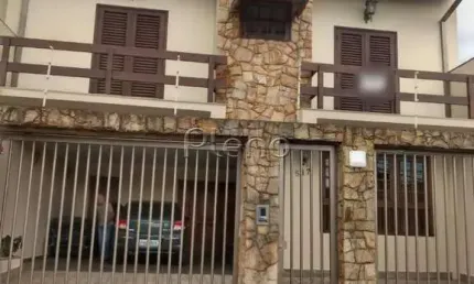 Casa à venda na Vila Nogueira, 4 quartos - Campinas.