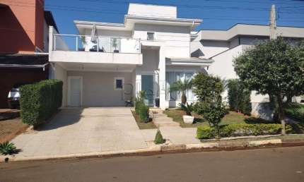 Sobrado à venda em Paulínia, Betel, com 3 suítes, com 192 m², Residencial dos Jacarandás
