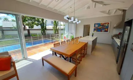 Sobrado à venda em Campinas, Parque Xangrilá, com 3 suítes, com 270 m², Condomínio São Pedro