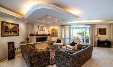 Casa à venda e para alugar em Valinhos, Chácaras Alpina, com 5 quartos, com 1200 m²