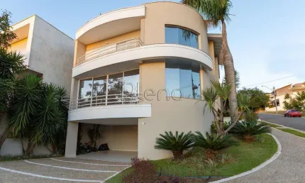 Casa à venda com 3 suítes no Swiss Park em Campinas