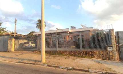 Casa à venda com 3 quartos na Vila Lovato, Campinas