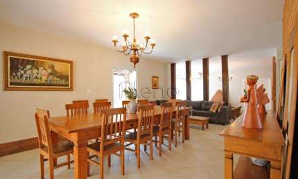 Casa à venda com 5 quartos no Vila Brandina, Campinas