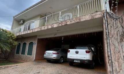 Casa à venda com 4 quartos no Parque São Quirino, Campinas