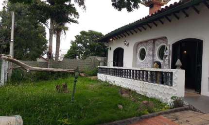 Casa para venda e locação com 4 quartos no Parque Taquaral, Campinas