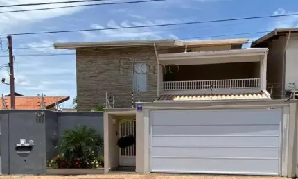 Casa à venda com 4 quartos no Jardim América, Paulínia