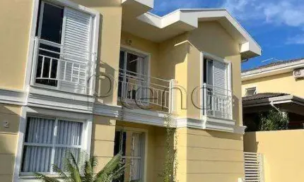 Casa à venda com 3 suítes no Parque Taquaral, Campinas.