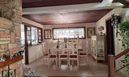 Casa à venda com 3 suítes no Parque Jatibaia (Sousas), Campinas.