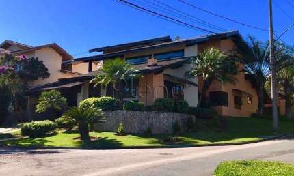 Casa para venda e locação com 4 suítes no Alpes de Vinhedo, Vinhedo.