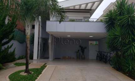 Sobrado à venda com 3 suítes no Swiss Park em Campinas