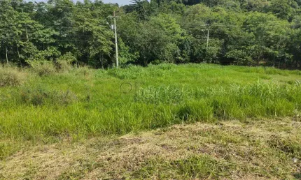 Terreno à venda com 418.53 m² no Jardim Jurema, Valinhos.