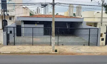 Casa à venda com 4 quartos no Jardim Chapadão, Campinas.