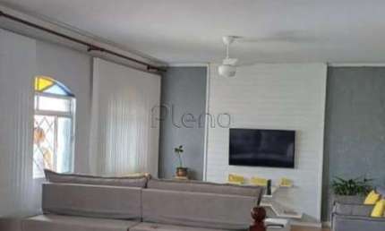 Sobrado à venda com 3 quartos no Jardim Carlos Lourenço, em Campinas