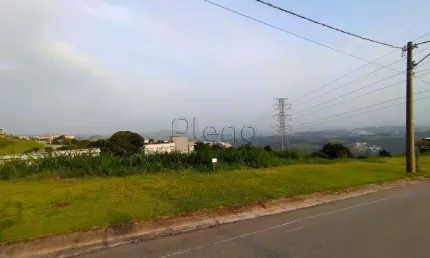 Terreno à venda com 1060 m² no Residencial Campo de Toscana, Vinhedo.