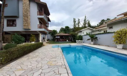 Casa à venda com 4 suítes no Sítio Recreio dos Cafezais, Valinhos.
