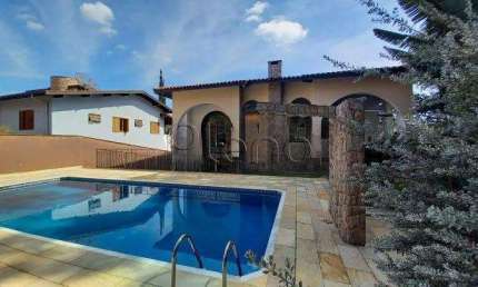 Casa à venda com 3 quartos no Vista Alegre, Vinhedo.