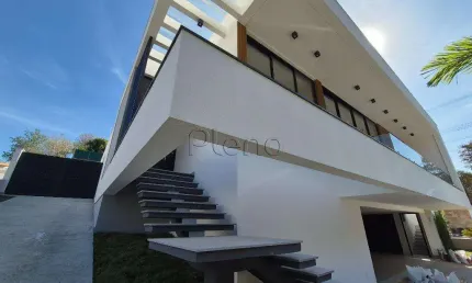 Sobrado à venda com 4 suítes no Loteamento Alphaville Campinas, Campinas.