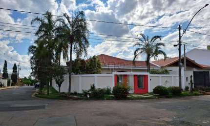 Casa à venda com 3 suítes no Cidade Universitária, Campinas.