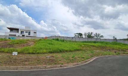 Terreno à venda com 611 m² no EcoVilla Boa Vista, Valinhos.