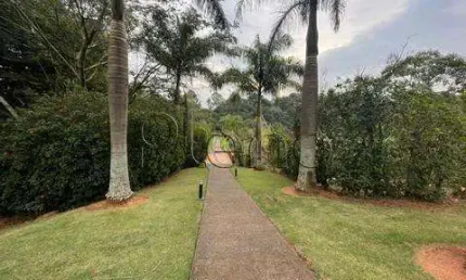 Terreno à venda com 560 m² no  Alphaville Dom Pedro, Campinas.