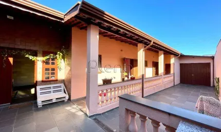 Casa à venda com 4 quartos no Jardim Aurélia, Campinas.
