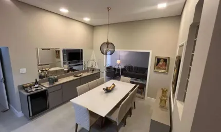 Casa à venda com 3 quartos no Parque Alto Taquaral, Campinas.