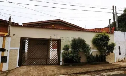 Casa à venda com 3 quartos no Jardim Boa Esperança, Campinas.