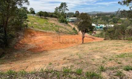Terreno à venda com 2853.8 m² no Condomínio Chácaras Monte Verde, Itu.