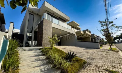 Casa à venda com 3 suítes no Condomínio Residencial Vita Verdi, Valinhos.