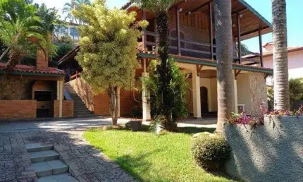 Casa à venda em Vinhedo, com 5 quartos, com 356 m², Condomínio Estância Marambaia