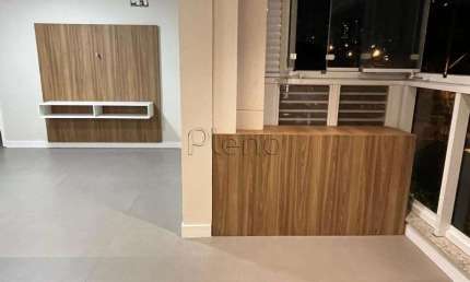 Apartamento à venda com 2 suítes no Taquaral, Campinas.
